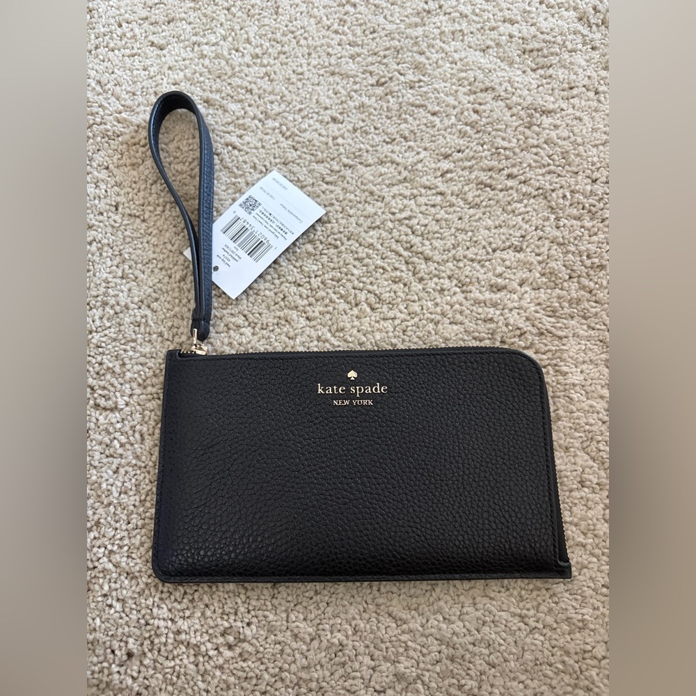 NWT Kate Spade Lucy Wristlet